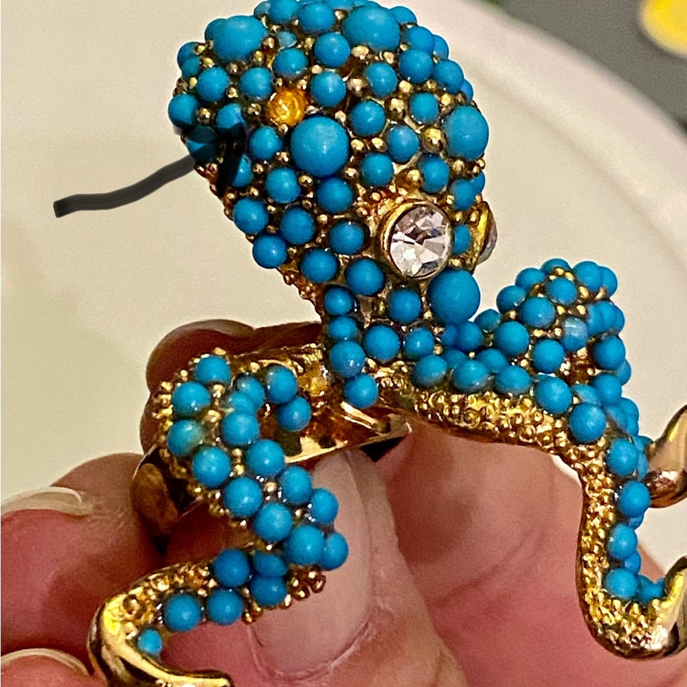 Conversation starter ring! - Picture 7 of 7